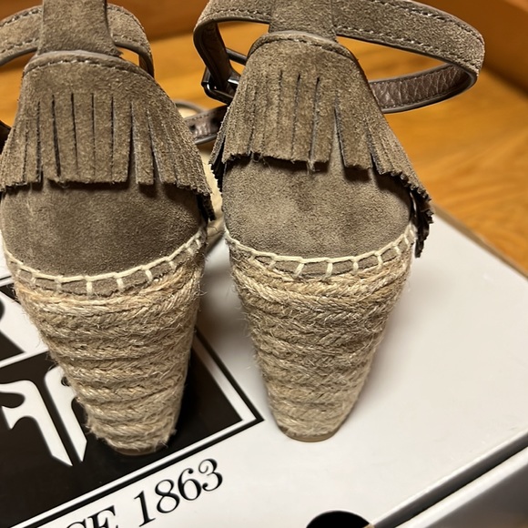 Frye wedge - Picture 5 of 8